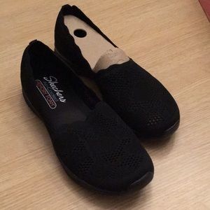 Sketchers Slip-on Black Shoes. Size 8